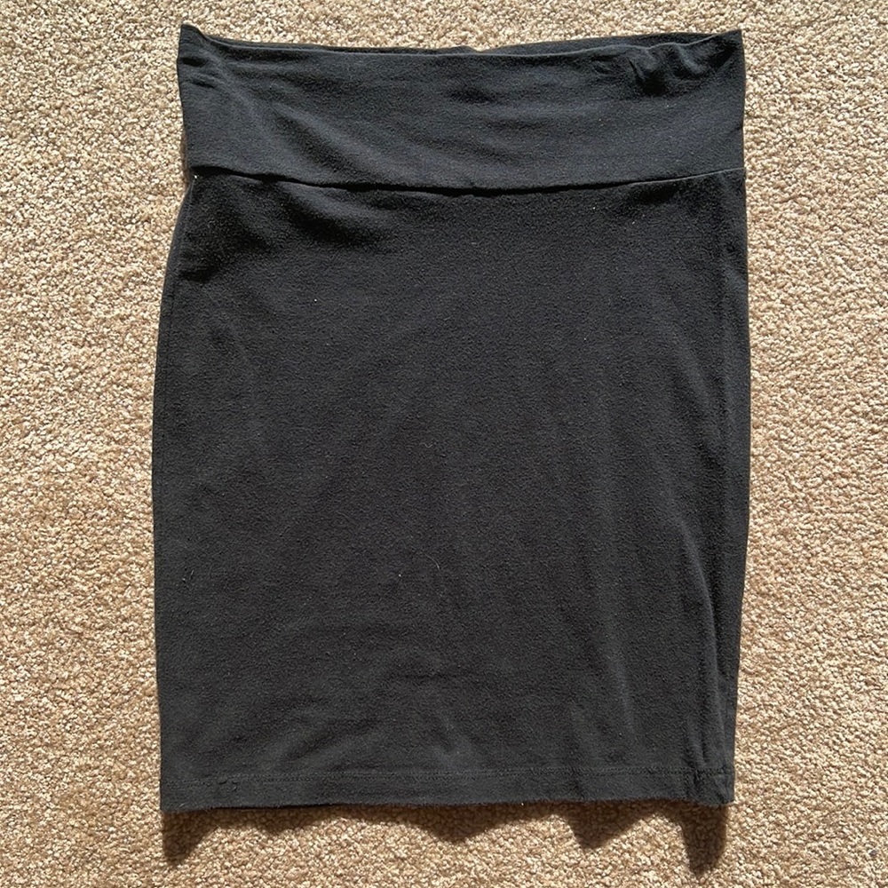 Black Bodycon miniskirt with thick band on top